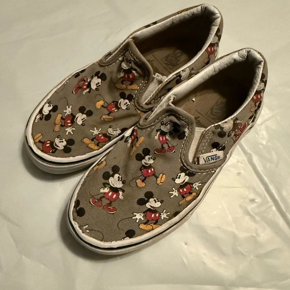 Vans Disney Kids Mickey Mouse Shoes Size 12.5 Slip-On Gray/White - Picture 3 of 9